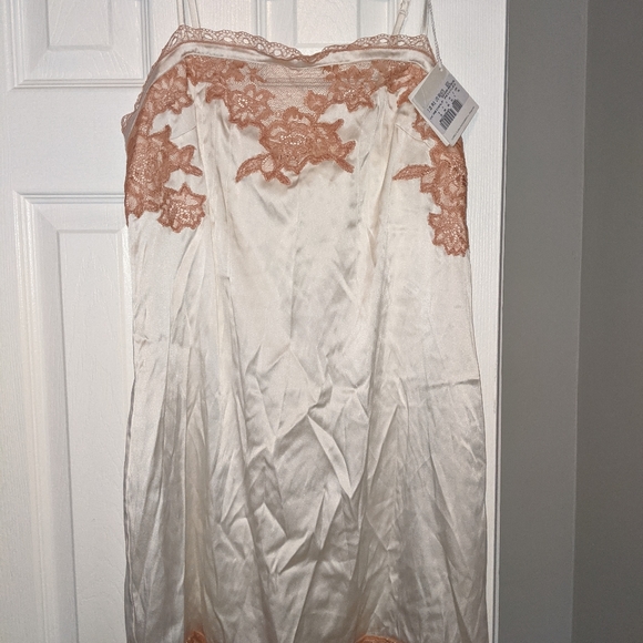La Perla cream lace silk chemise 3/ M NWT